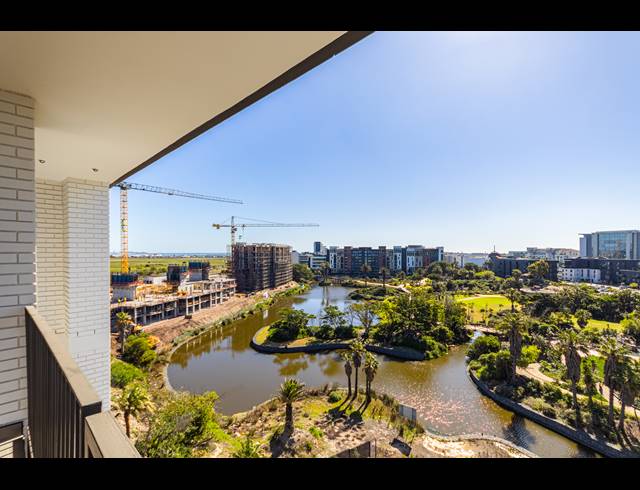2 BEDROOM APARTMENT FOR SALE IN CENTURY CITY